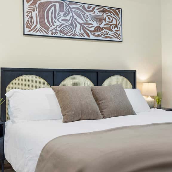 Highland Hide Away | Boho Chic | UA Walk | Superhost - Image 1