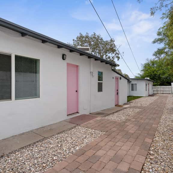 Casa Jay · Cozy Casita · Midtown Gem - Image 1