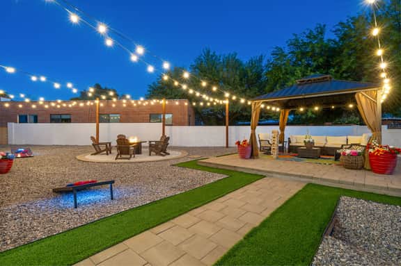 Casa Verde | Midtown | Fire pit Lounge - Image 4