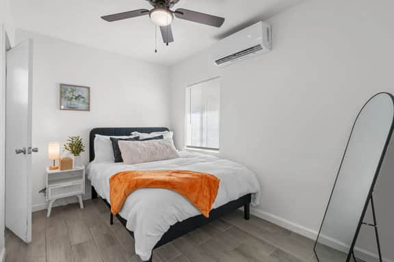 Casa Esmeralda · Cozy · Midtown Gem - Image 3